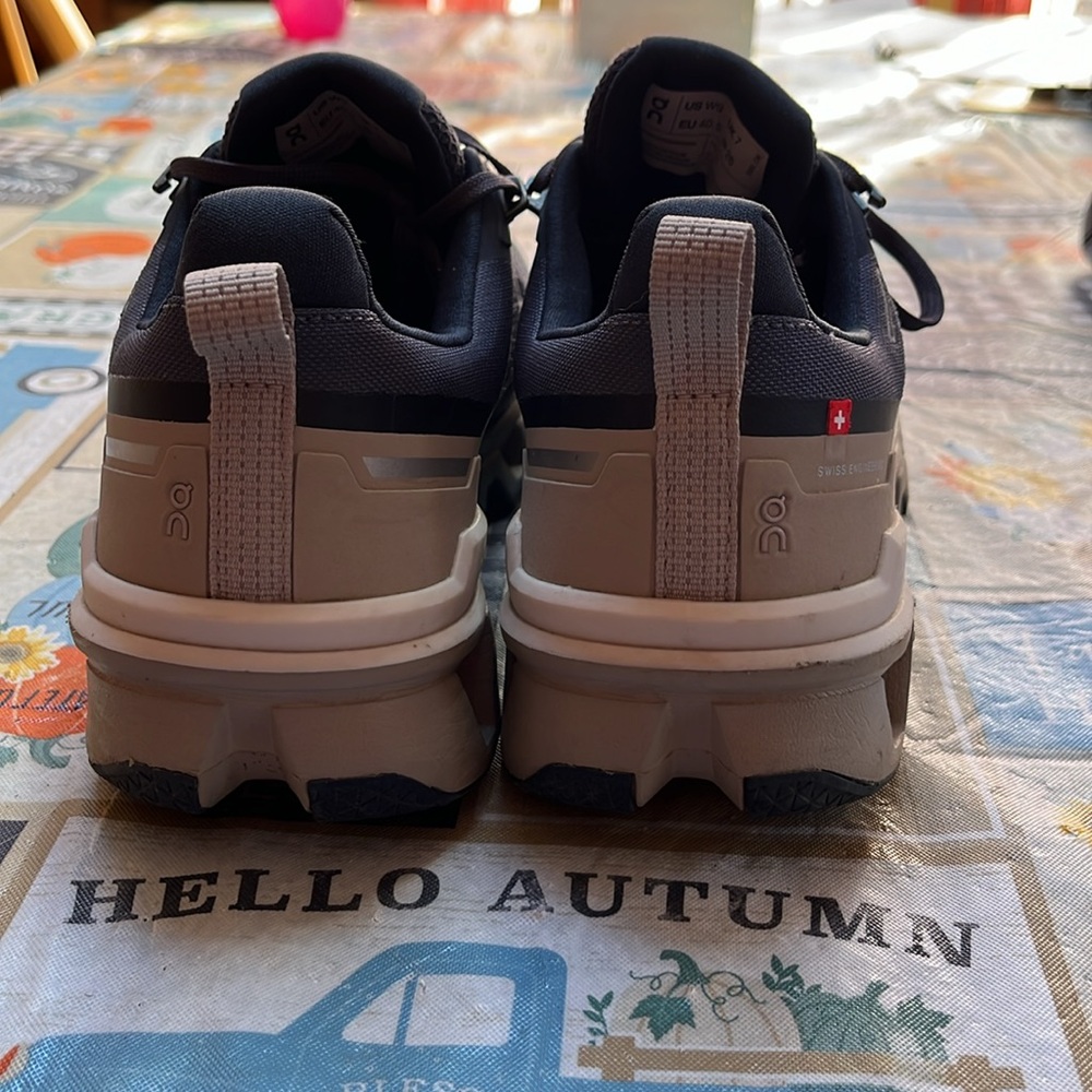 Oncloud Cloudwander Waterproof Sneaker Size 9 - image 3